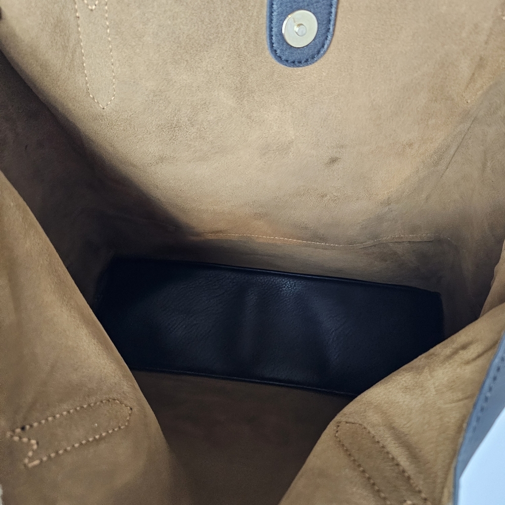 Large Tote - Picture 6 of 16